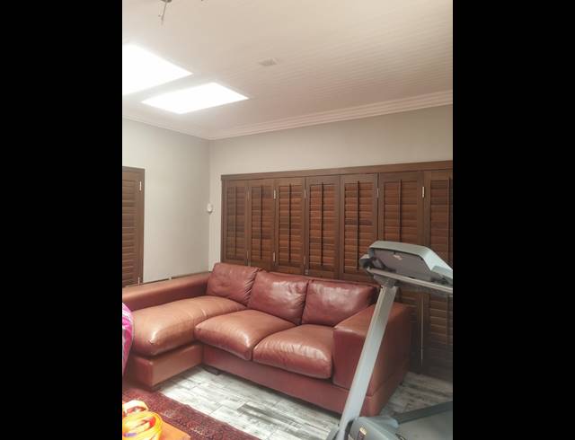 5 BEDROOM HOUSE FOR SALE IN MELODIE